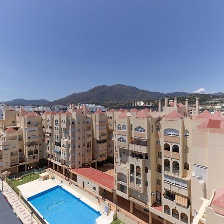 Stylish 2 Bedroom Apartment In Estepona Old Town Екстериор снимка
