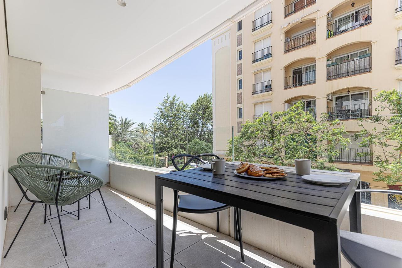 Stylish 2 Bedroom Apartment In Estepona Old Town Екстериор снимка