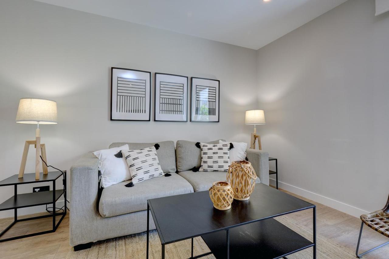 Stylish 2 Bedroom Apartment In Estepona Old Town Екстериор снимка