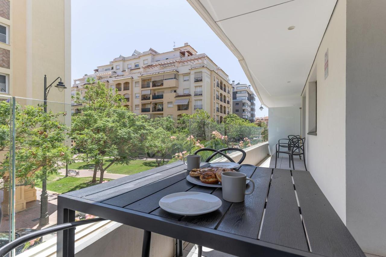 Stylish 2 Bedroom Apartment In Estepona Old Town Екстериор снимка
