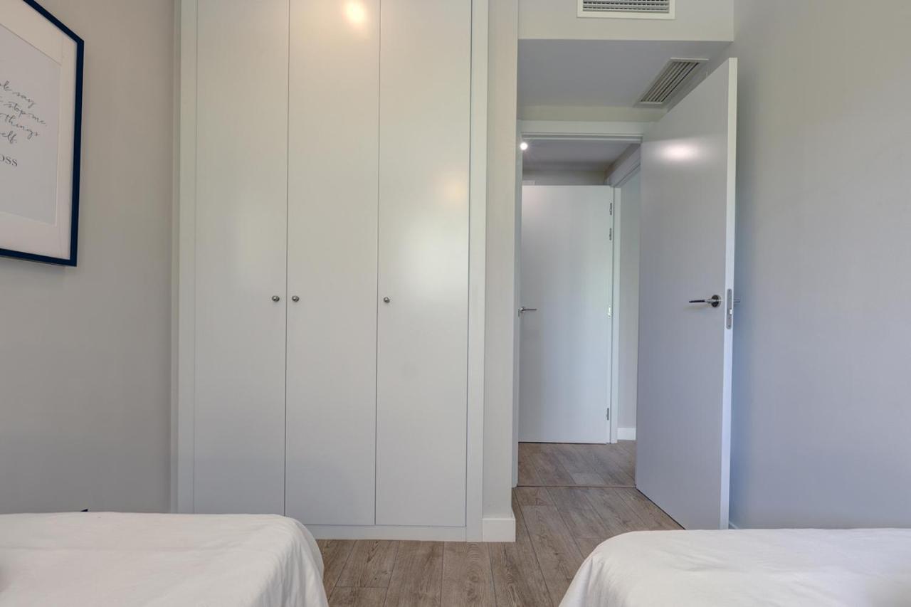 Stylish 2 Bedroom Apartment In Estepona Old Town Екстериор снимка