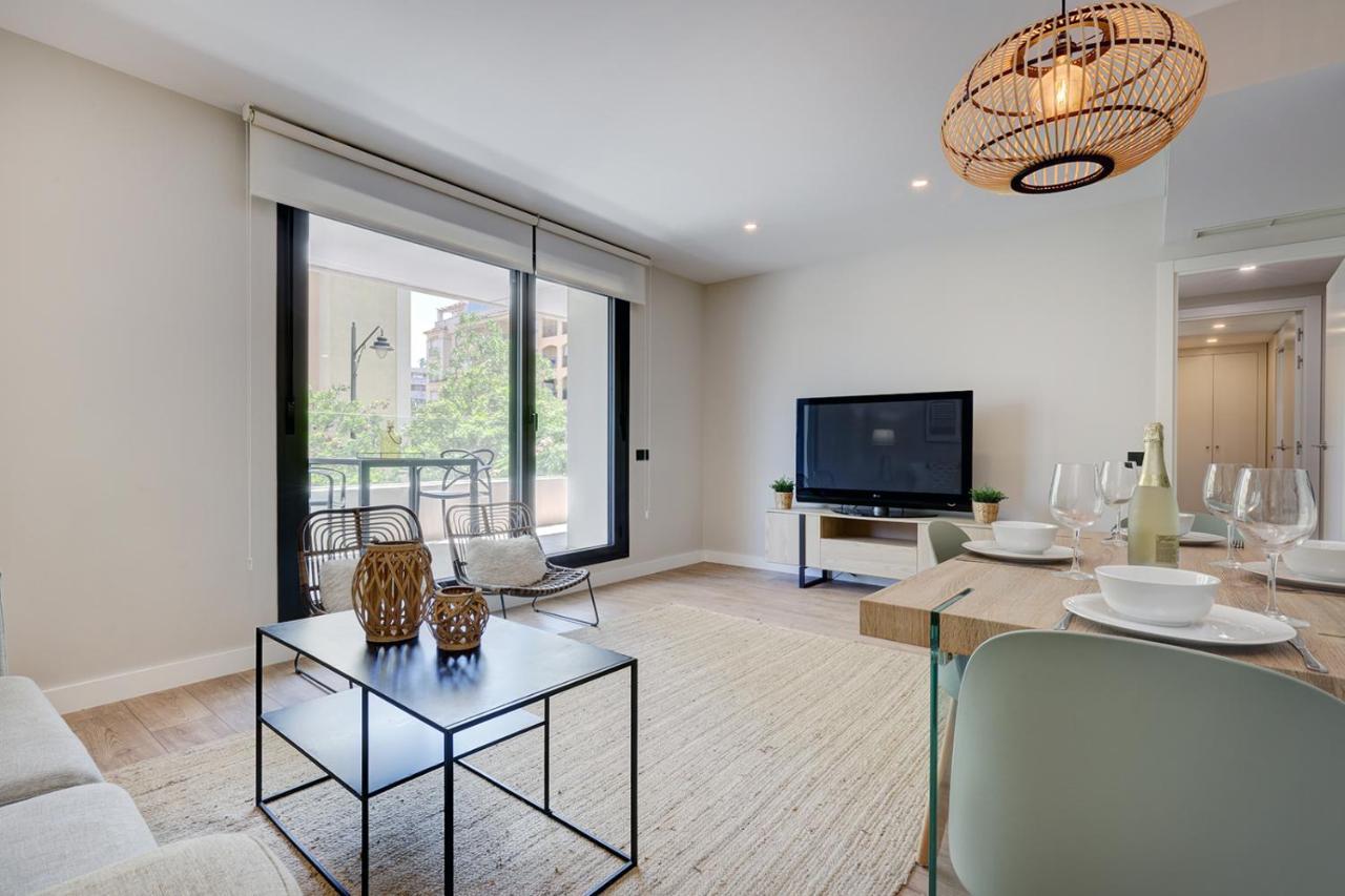 Stylish 2 Bedroom Apartment In Estepona Old Town Екстериор снимка
