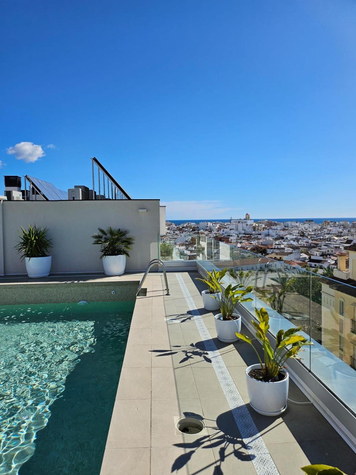 Stylish 2 Bedroom Apartment In Estepona Old Town Екстериор снимка